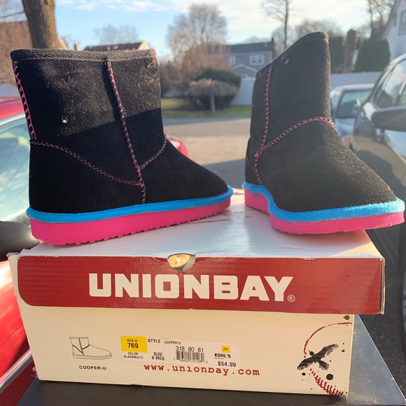 Shoes - Kids Boots. Brand New